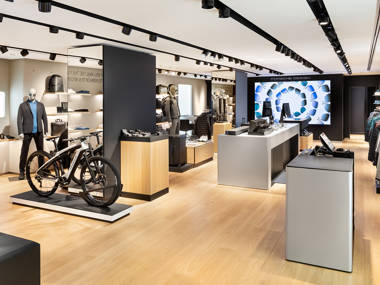 Shows Picture of Porsche-Design-Store-Berlin-Inside-View.jpg